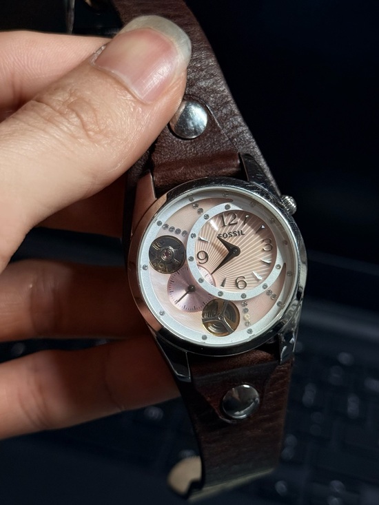 Fossil Tan Genuine Leather Strap with Silver Rivets main image 4